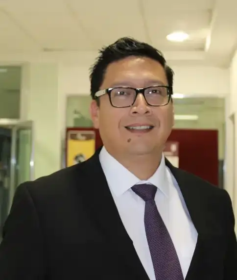 Dr. Carlos Ligne Calderón Vázquez